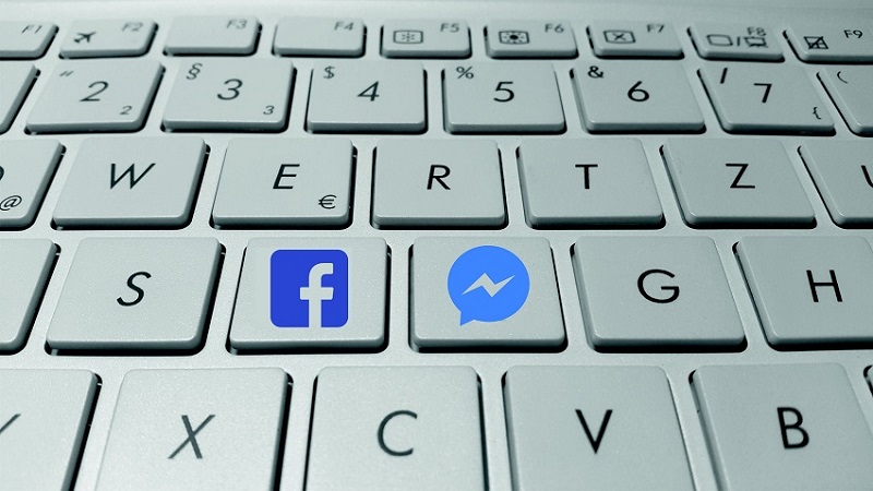 Turn of Facebook and Messenger Mics